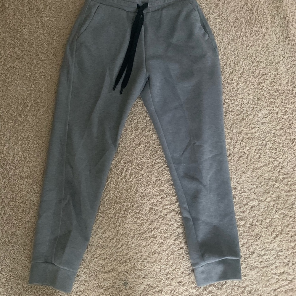 Men’s grey joggers